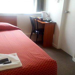 Single Room Bathroom